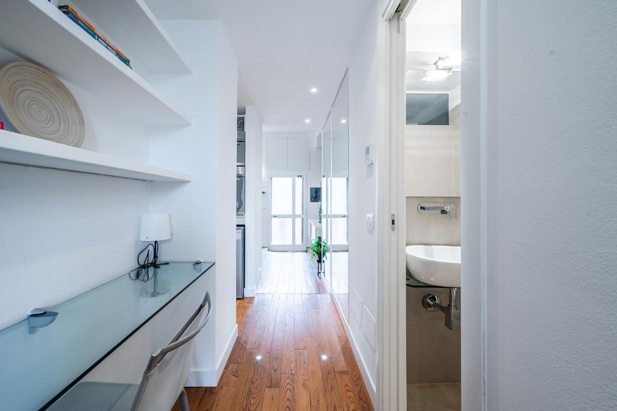 Navigli 10 Min - Modern Design * Mailand